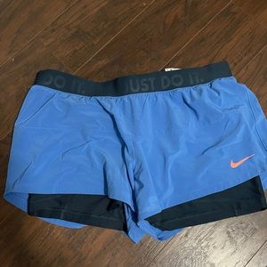 Nike Dri-FIT Shorts in Blue/Navy XL